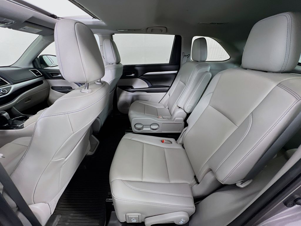 2019 Toyota Highlander XLE - Photo 25