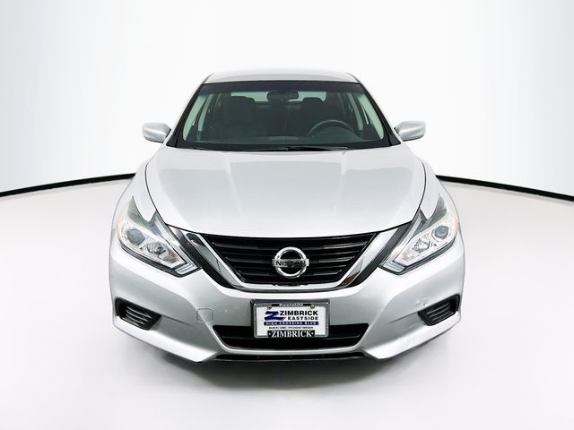 2017 Nissan Altima 2.5 S photo 2