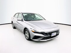 2025 Hyundai Elantra SE Sedan