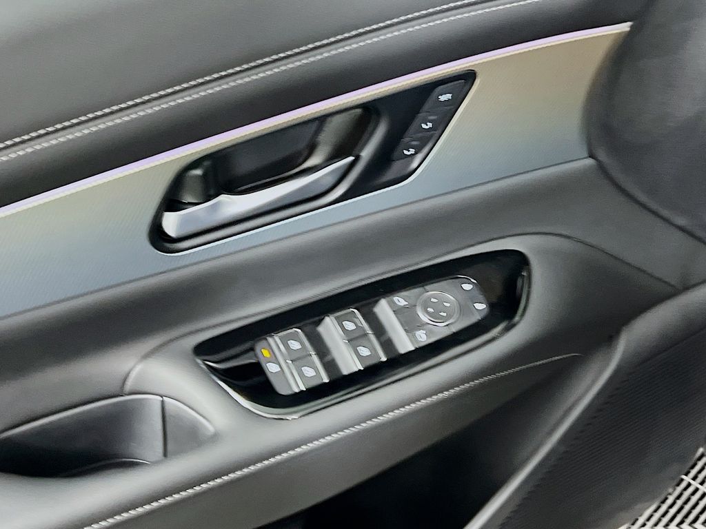 2025 Nissan Murano SL - Photo 16