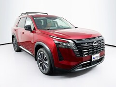 2026 Nissan Pathfinder Platinum SUV