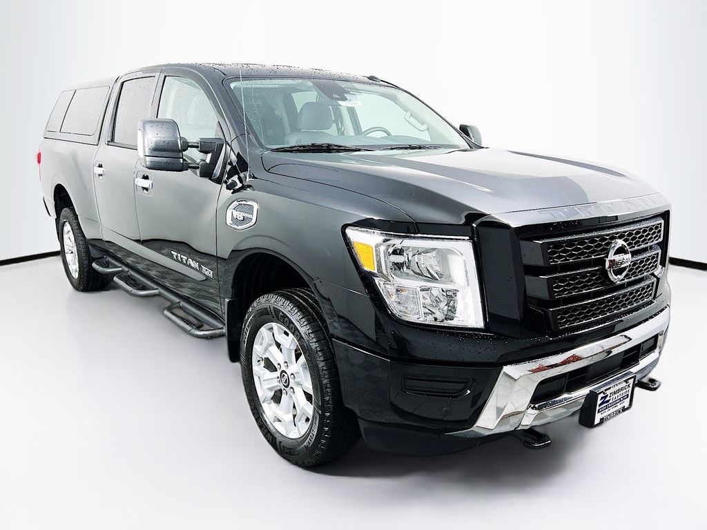 2021 Nissan Titan XD SV Crew Cab 4x4's photo