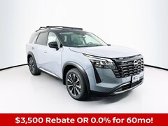 2026 Nissan Pathfinder Platinum SUV