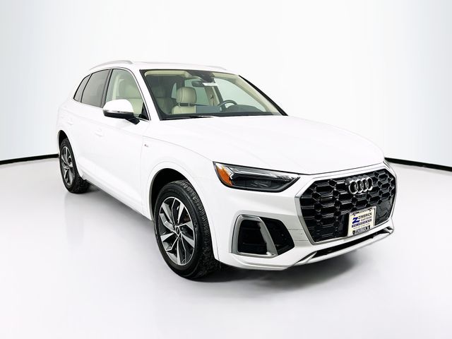 2024 Audi Q5 Premium Plus's photo