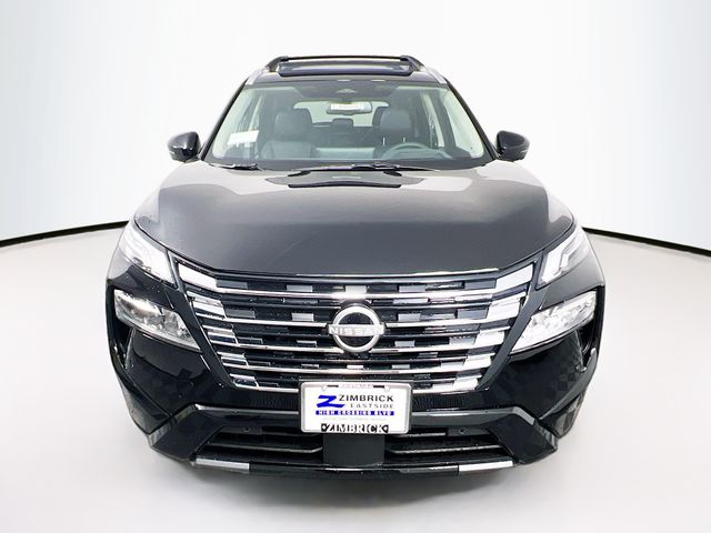 2026 Nissan Rogue Platinum photo 2