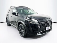 2026 Nissan Pathfinder SL SUV