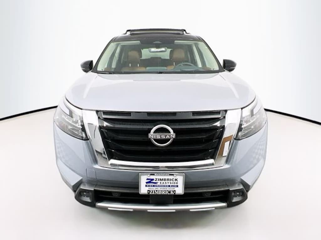 New 2025 Nissan Pathfinder Platinum SUV