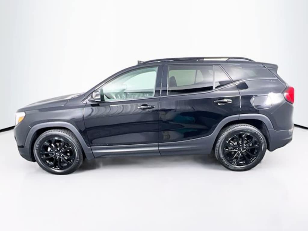 Used 2021 GMC Terrain SLT SUV
