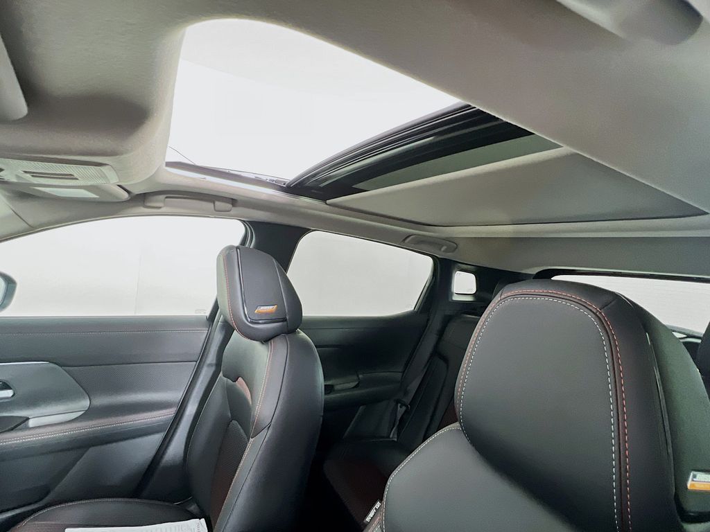 2026 Nissan KICKS SR AWD - Photo 17