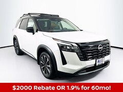 2026 Nissan Pathfinder Platinum SUV