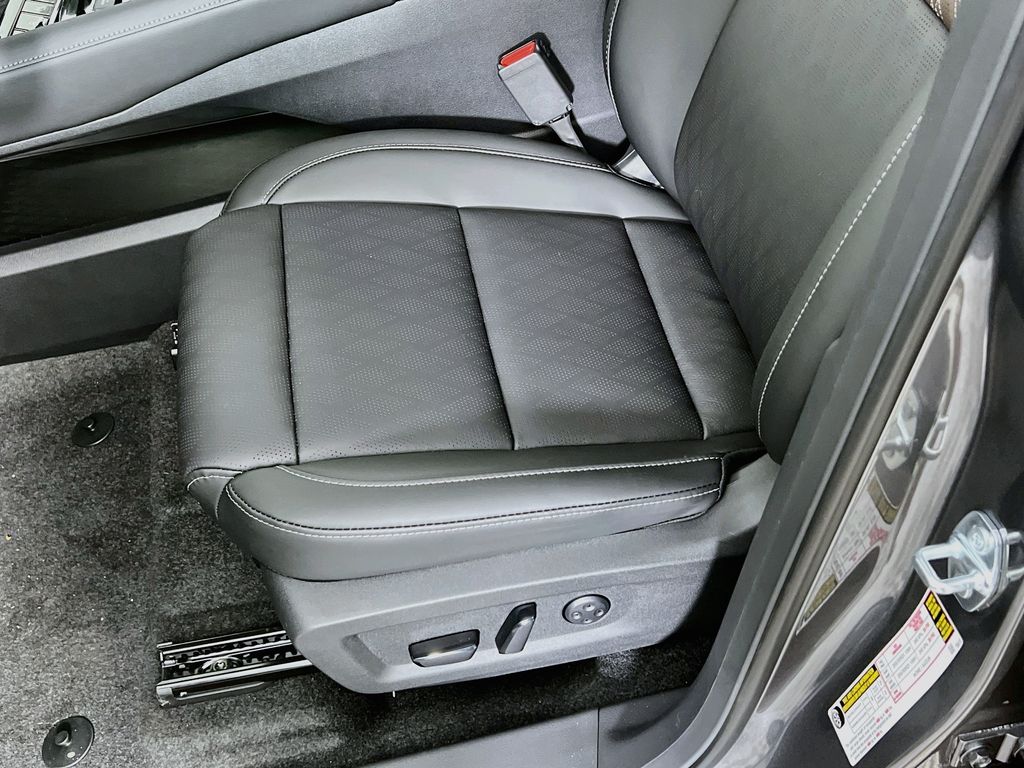 2026 Nissan Murano Platinum - Photo 17