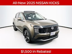 2025 Nissan Kicks SR SUV 2025 Nissan Kicks SR SUV