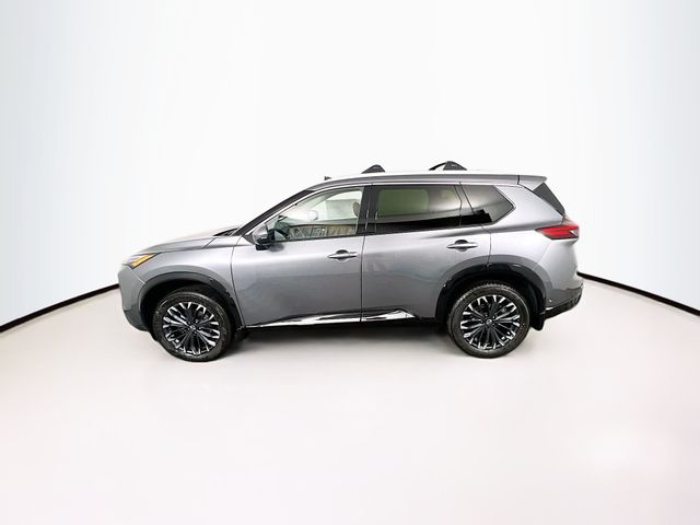 2026 Nissan Rogue Platinum photo 3