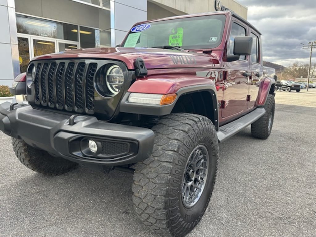 Used 2021 Jeep Gladiator Sport Truck Crew Cab