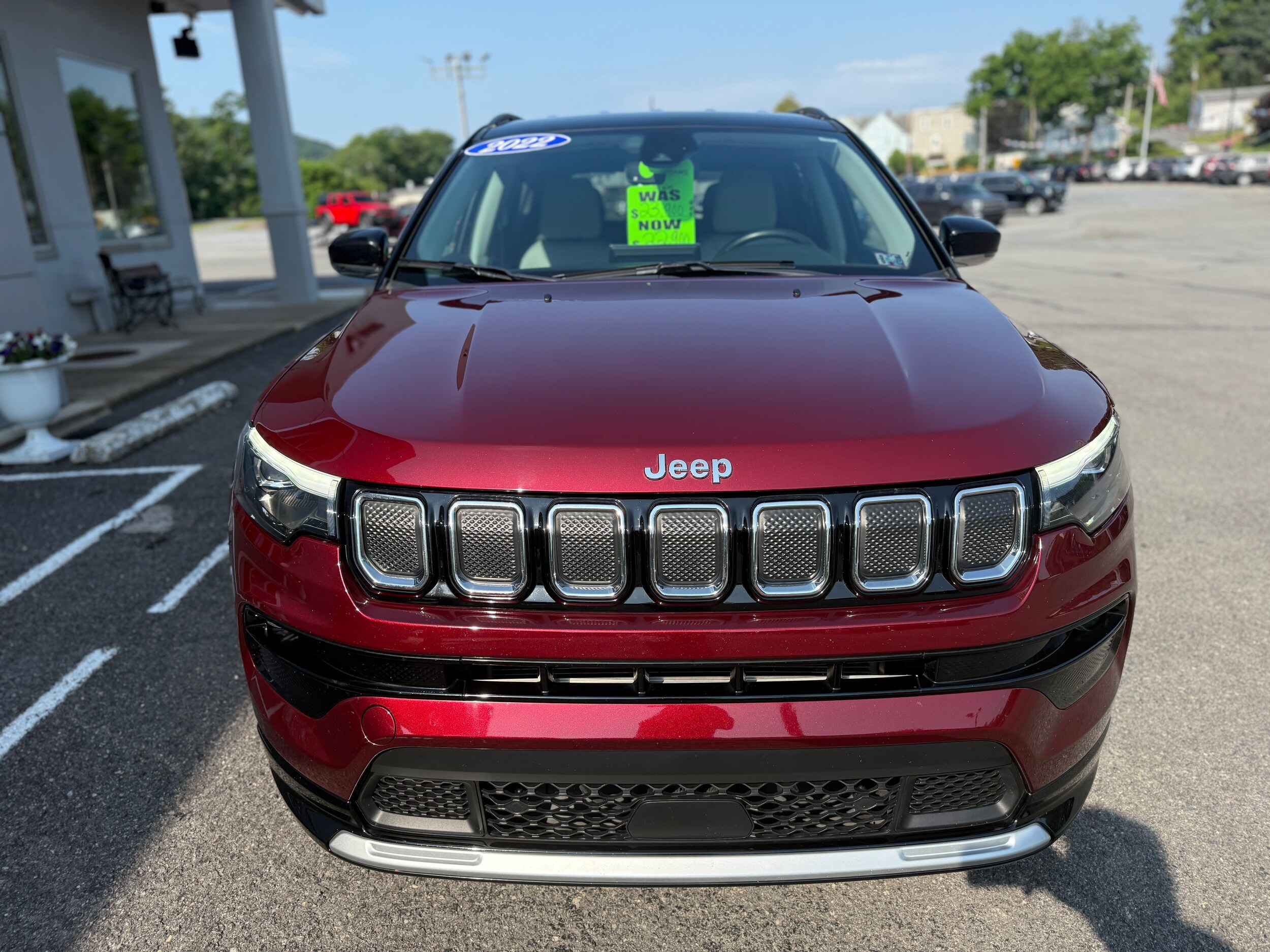 2022 Jeep Compass Limited photo 4