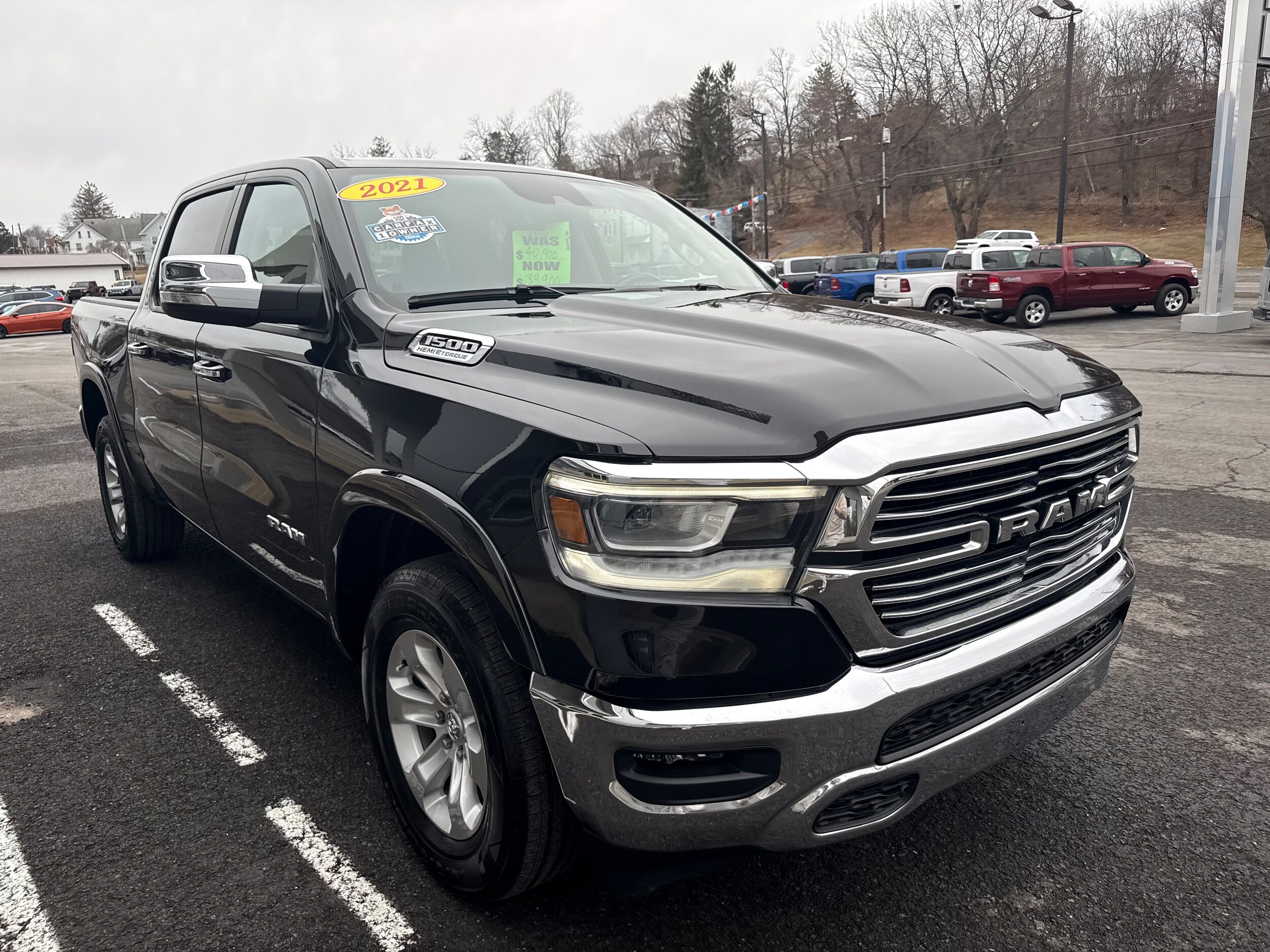 2021 Ram 1500 Laramie photo 3