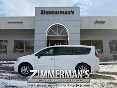 2026 Chrysler Pacifica Select Passenger Van