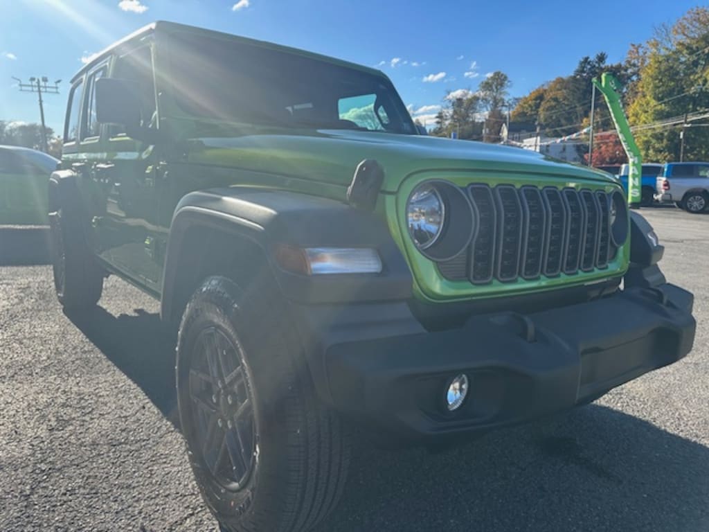 New 2026 Jeep Wrangler Sport Sport Utility