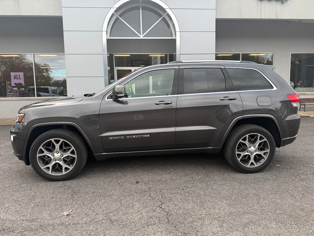 Certified 2018 Jeep Grand Cherokee Limited 4x4 SUV