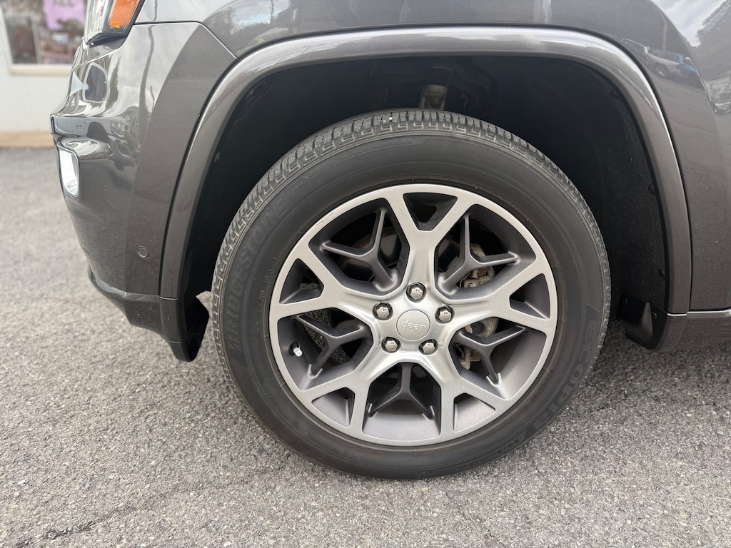 Certified 2018 Jeep Grand Cherokee Limited 4x4 SUV