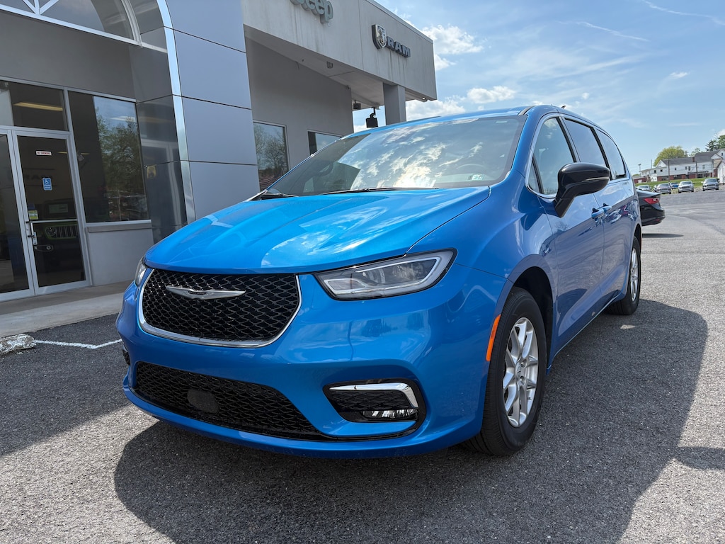 New 2026 Chrysler Pacifica Select Passenger Van