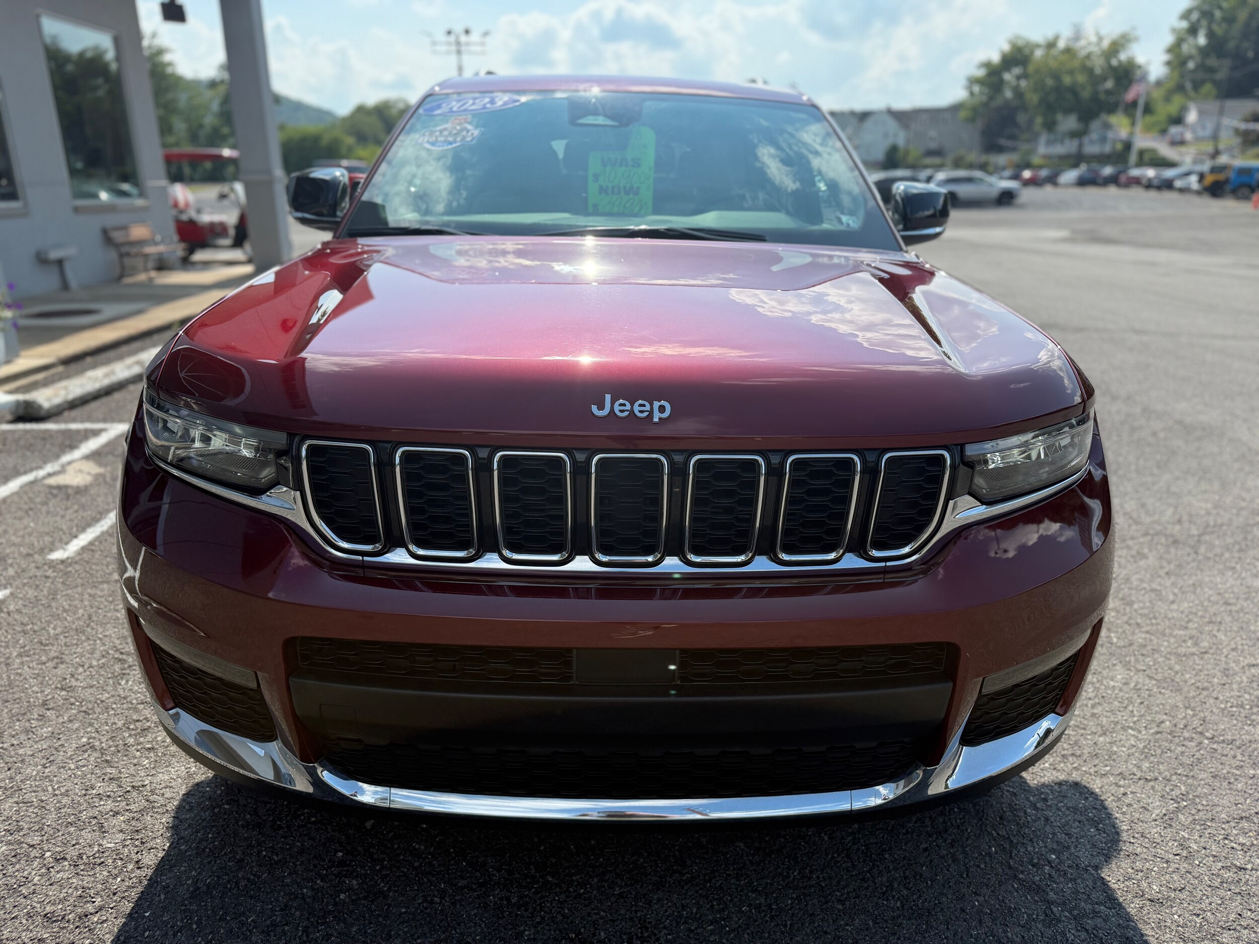 2023 Jeep Grand Cherokee Limited photo 4