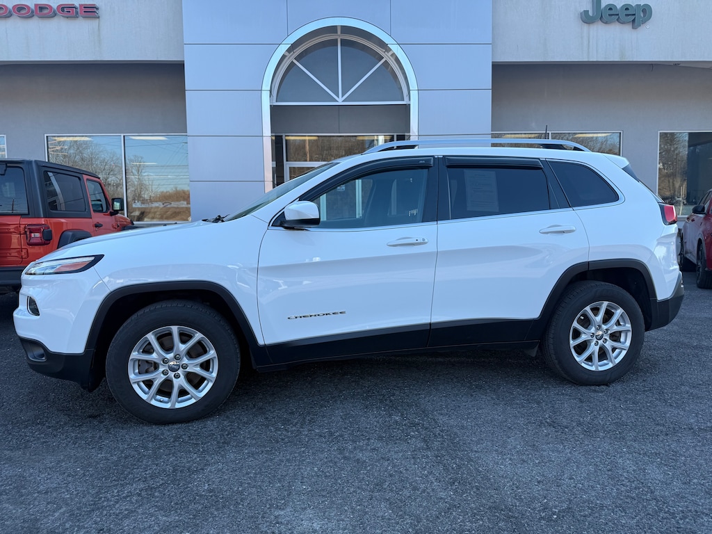 Certified 2017 Jeep Cherokee Latitude 4x4 SUV