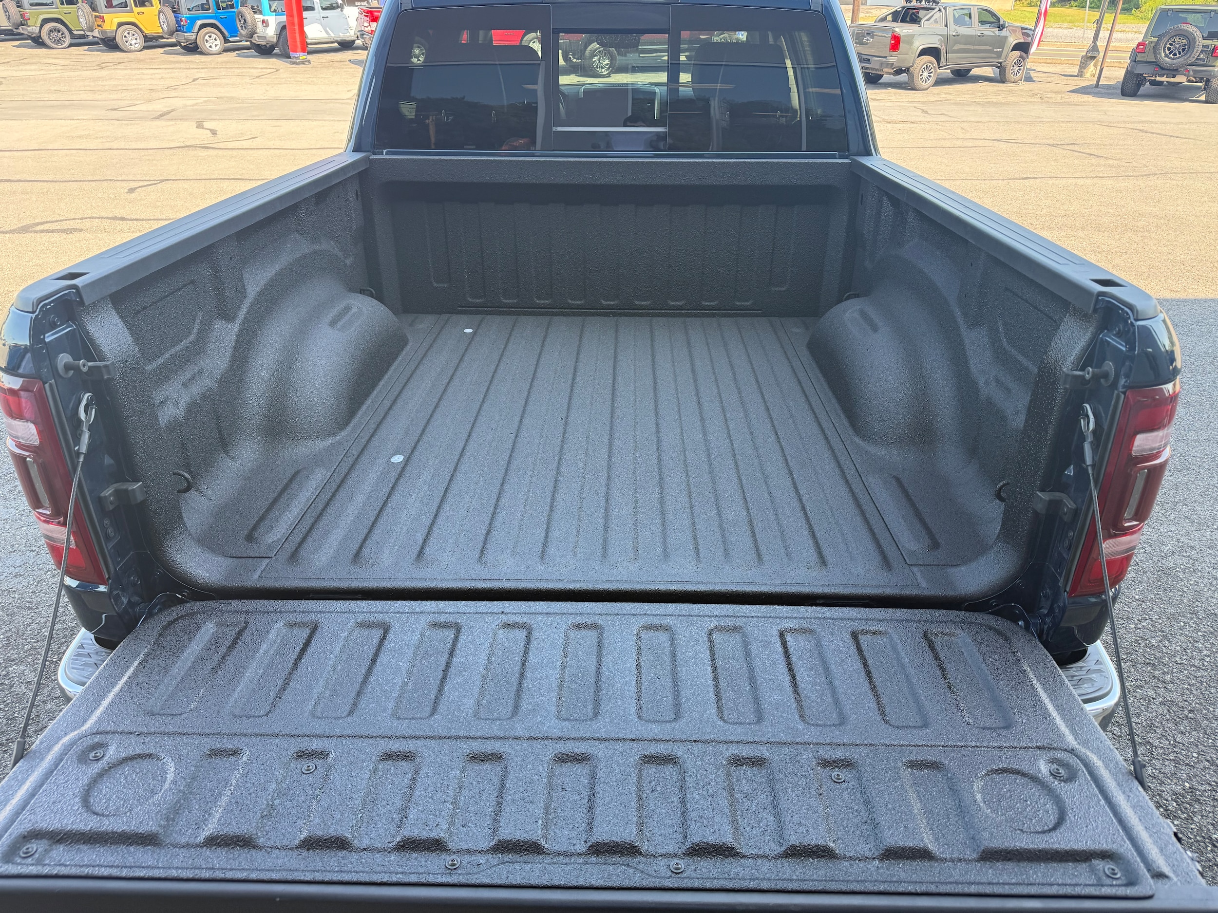 2022 RAM Ram 1500 Pickup Laramie - Photo 28