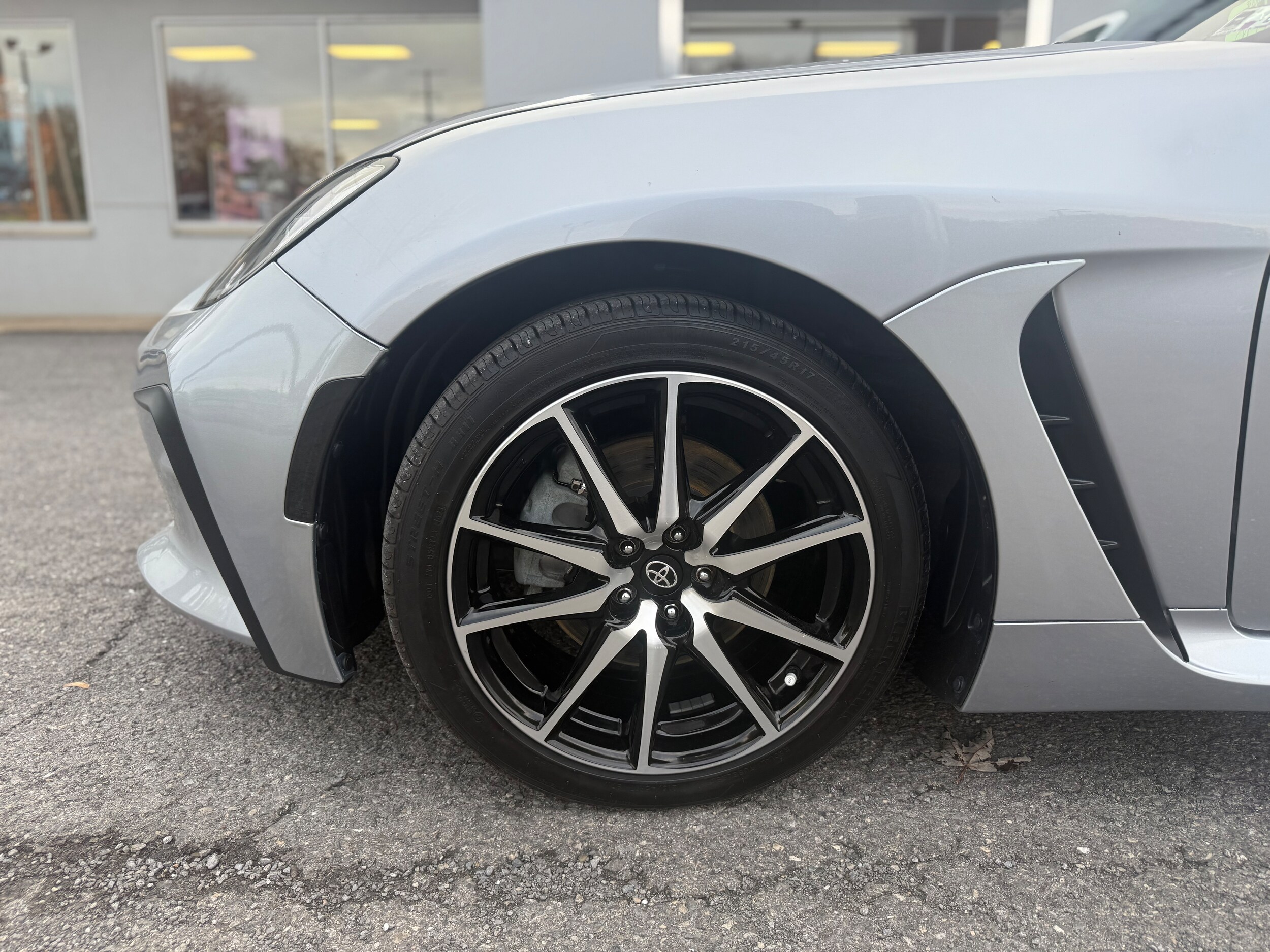 2022 Toyota GR86 Base photo 3