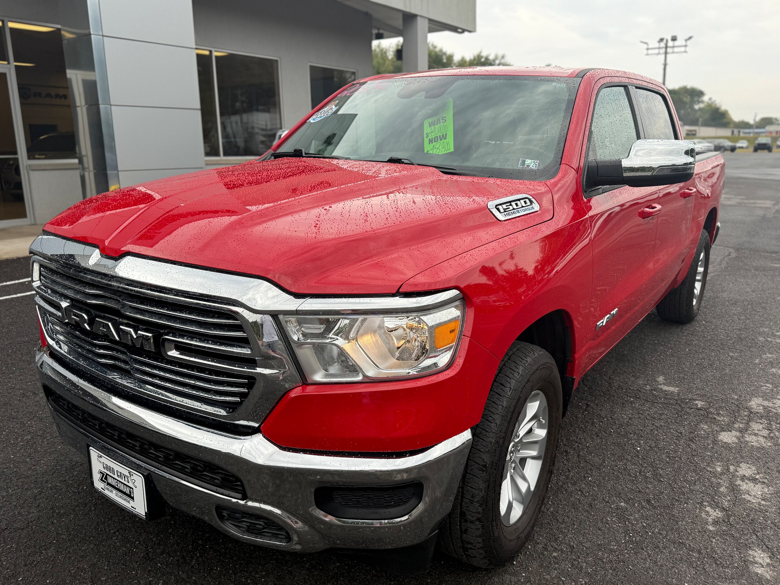 2024 Ram 1500 Laramie photo 2