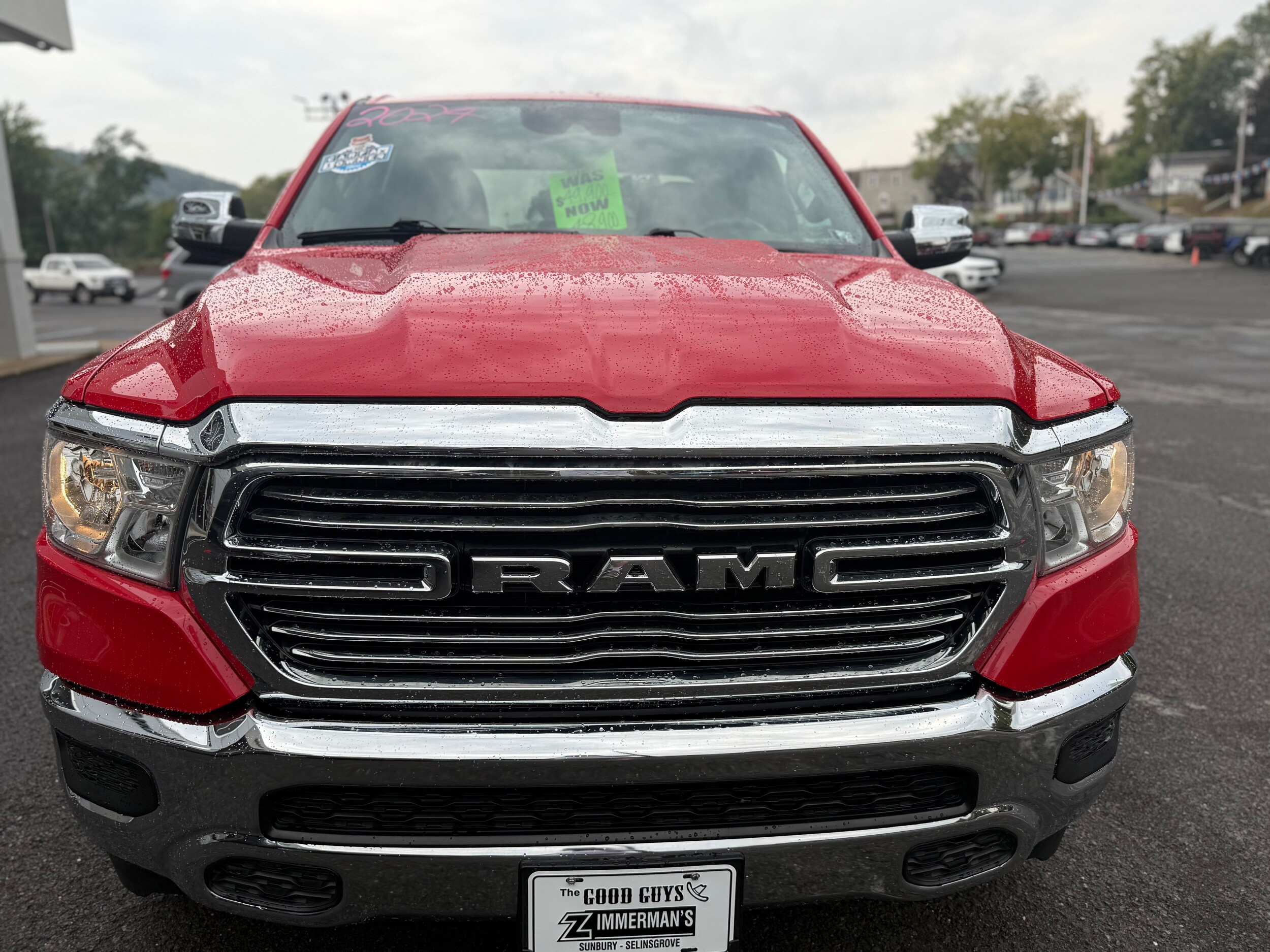 2024 Ram 1500 Laramie photo 3