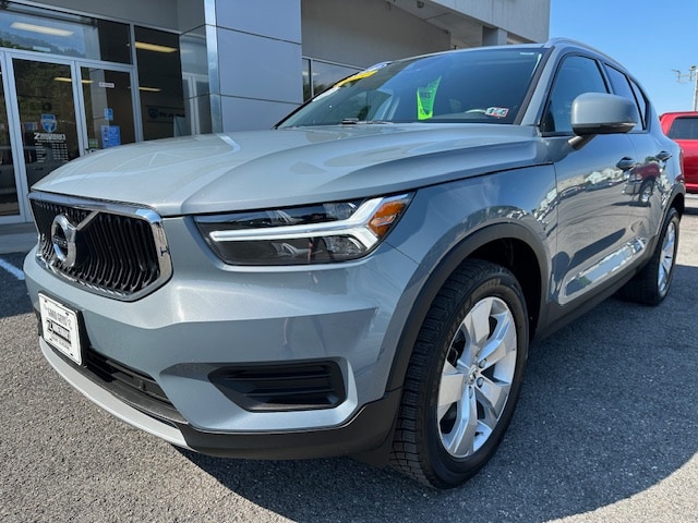 Used 2020 Volvo XC40 Momentum with VIN YV4162UK1L2267650 for sale in Sunbury, PA