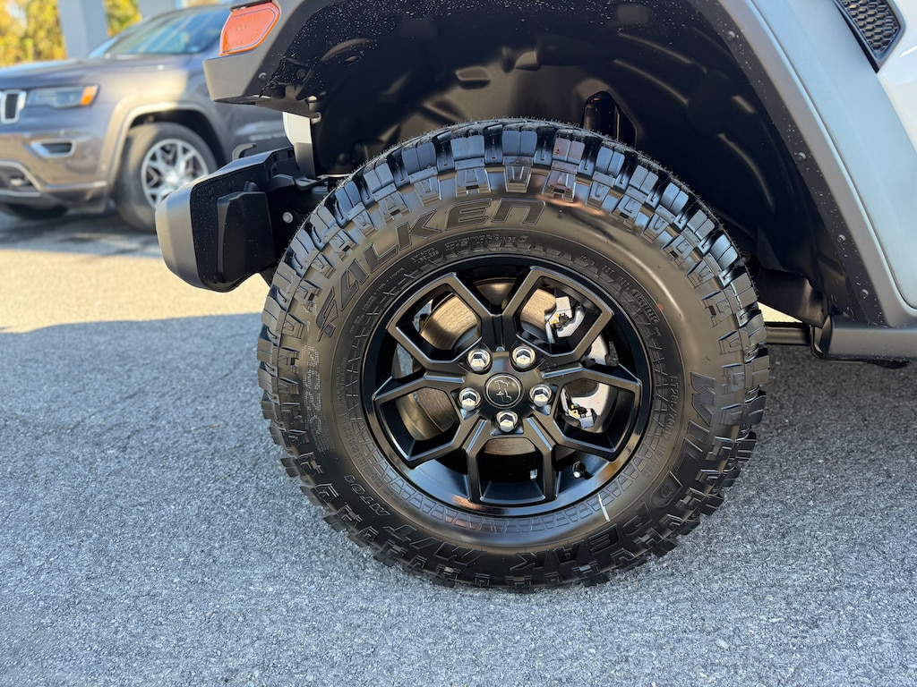 New 2026 Jeep Wrangler Sport Sport Utility