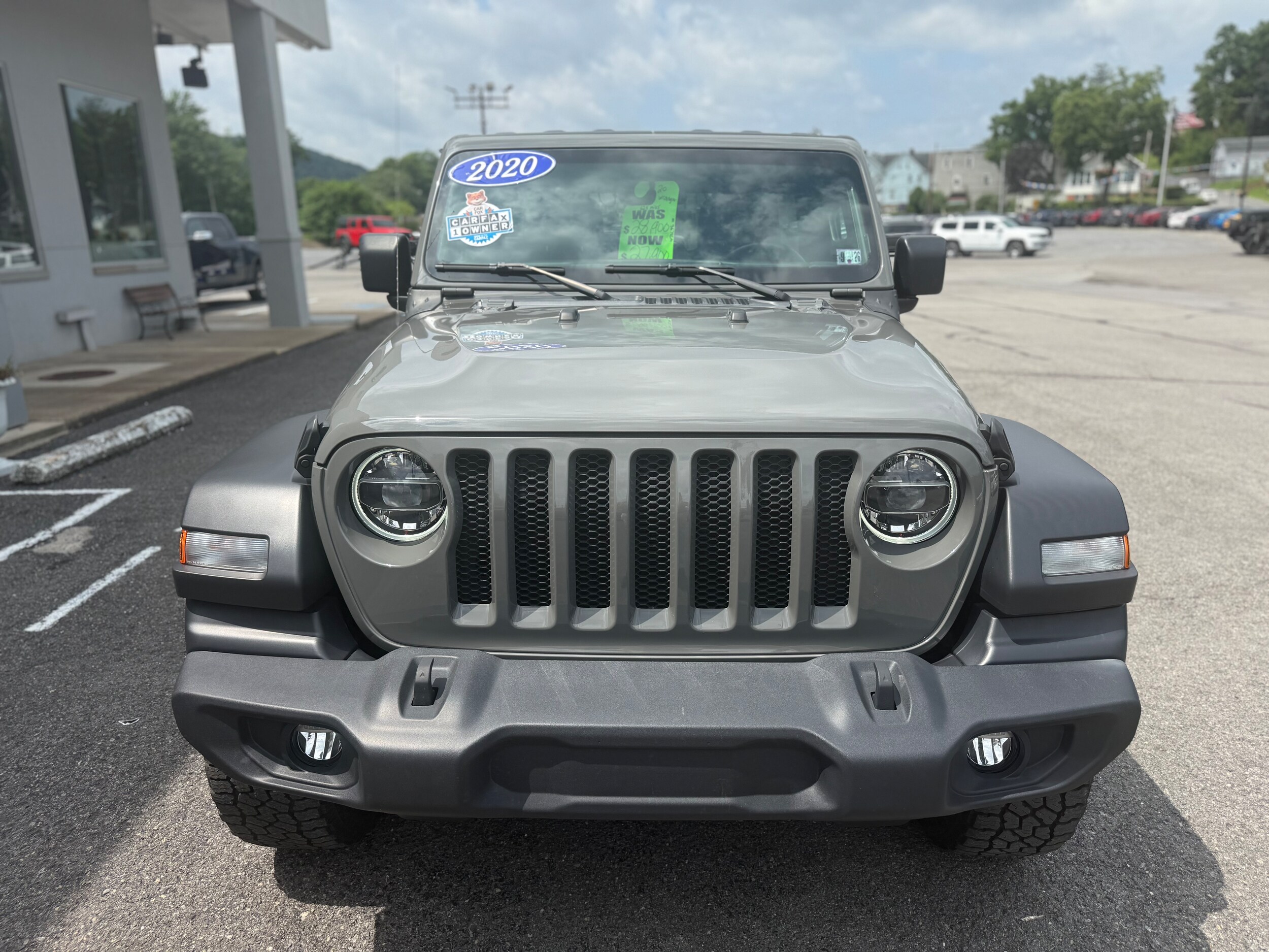 2020 Jeep Wrangler Unlimited Sport photo 2