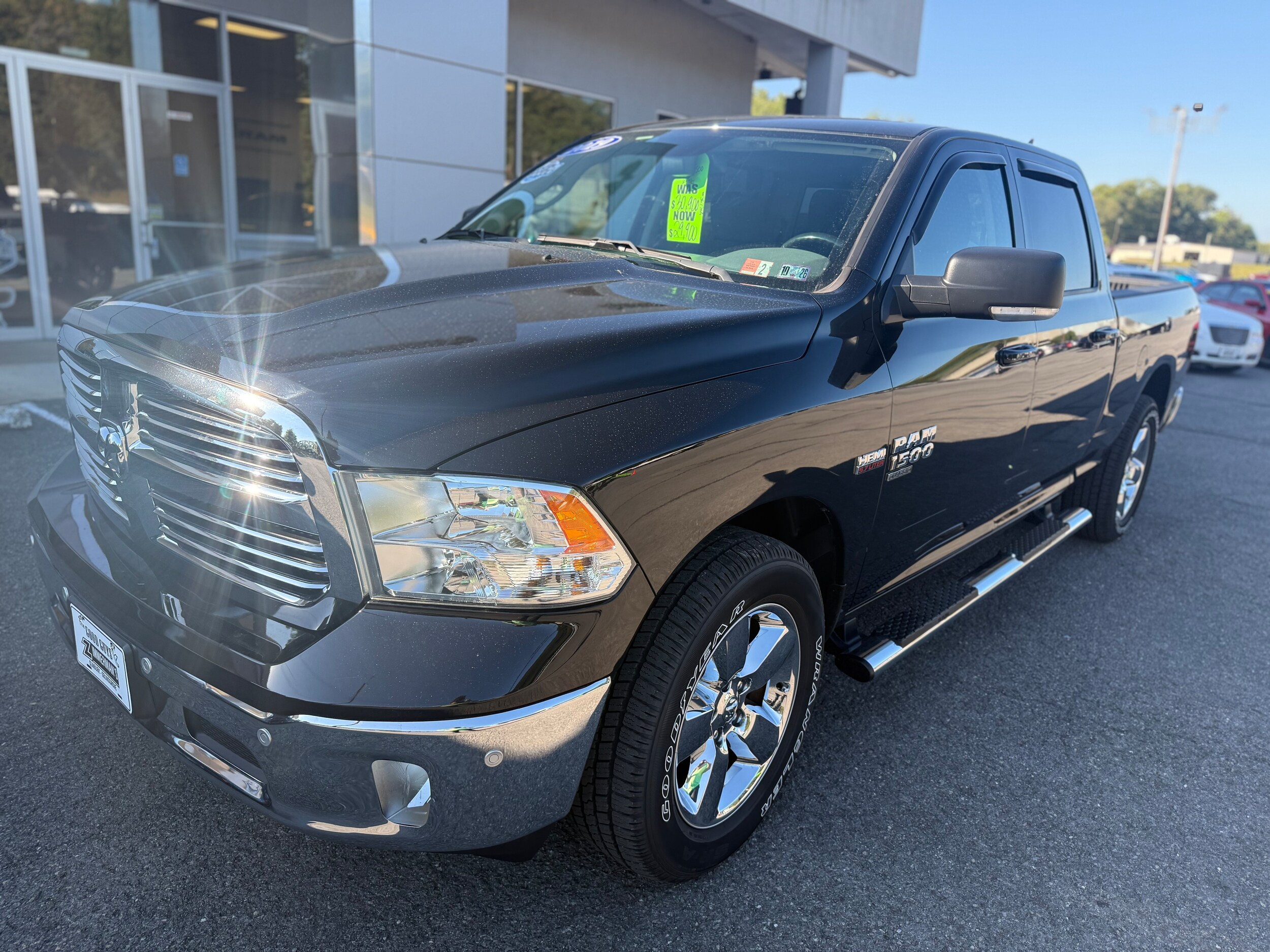 2019 Ram 1500 Classic SLT photo 2