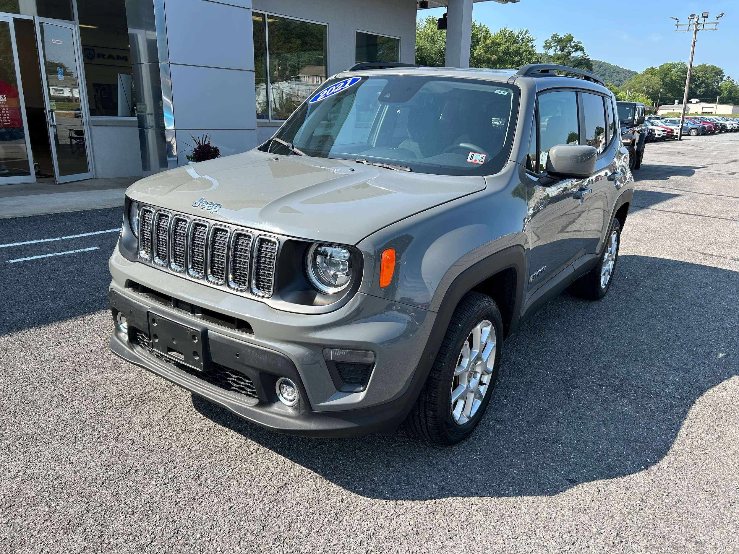 Used 2021 Jeep Renegade Latitude with VIN ZACNJDB17MPM12235 for sale in Sunbury, PA