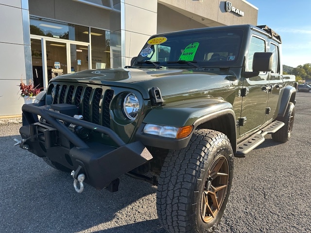 Used 2022 Jeep Gladiator Sport S with VIN 1C6JJTAM3NL118772 for sale in Sunbury, PA