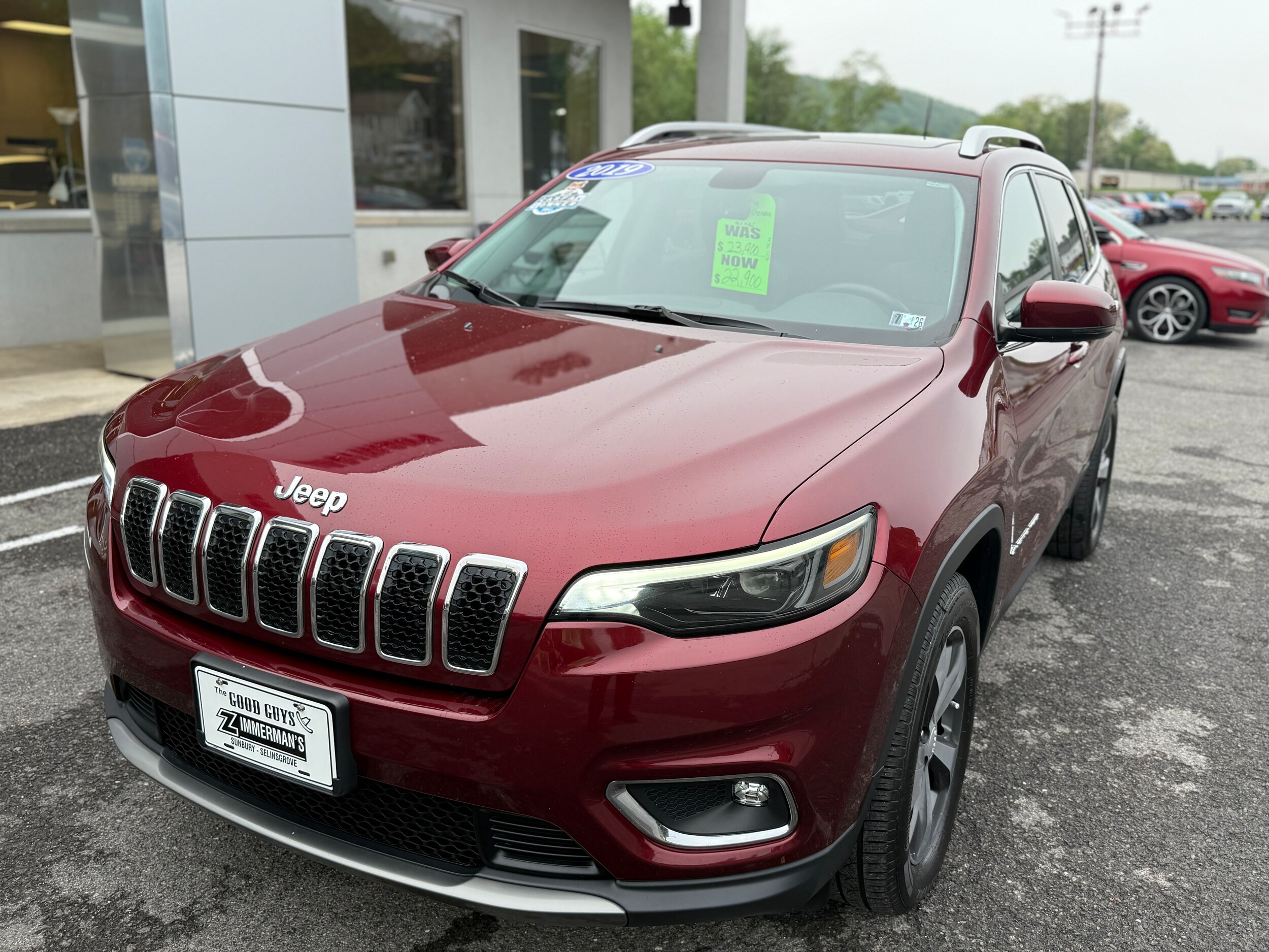 2019 Jeep Cherokee Limited photo 3
