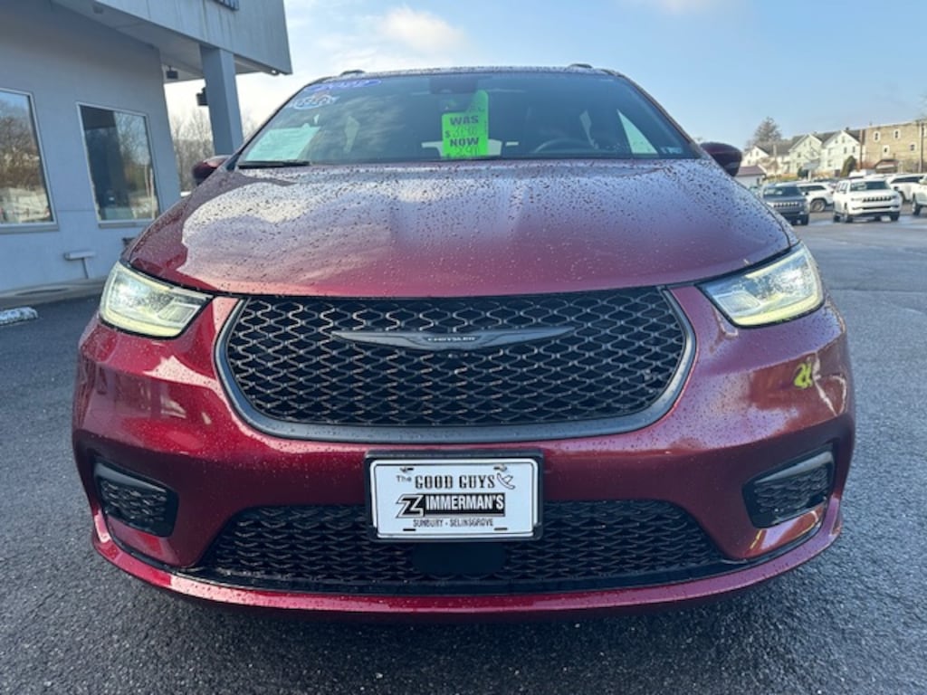 Certified 2022 Chrysler Pacifica Touring L Van Passenger Van