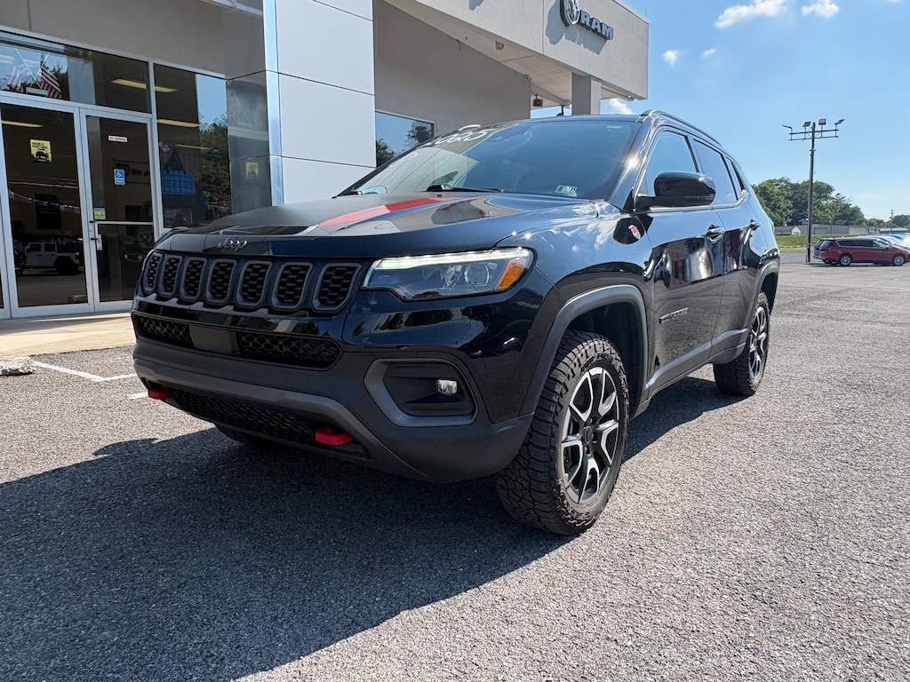 Certified 2025 Jeep Compass Trailhawk SUV