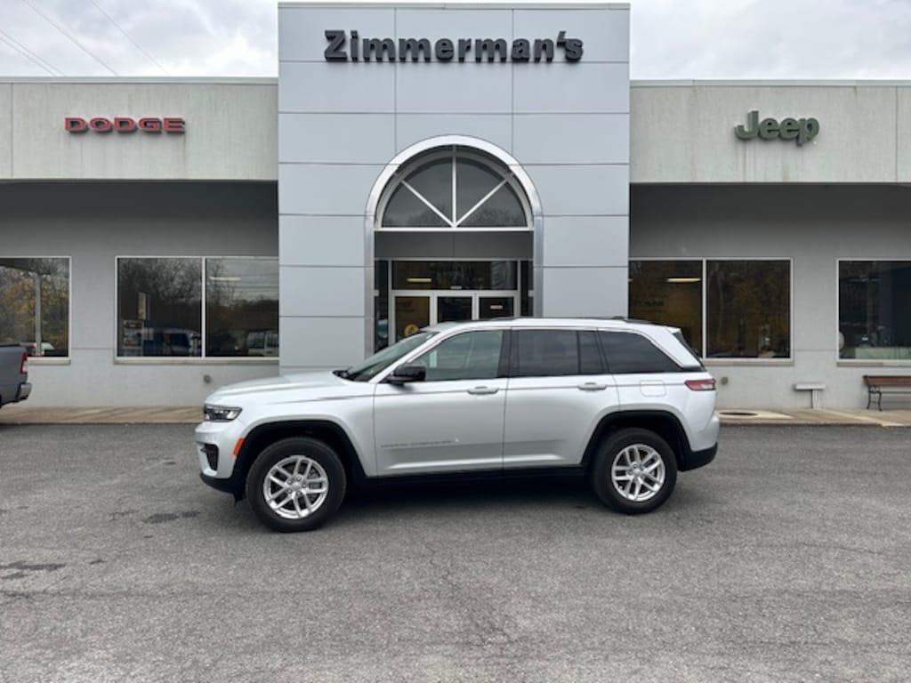 Certified 2024 Jeep Grand Cherokee Laredo SUV