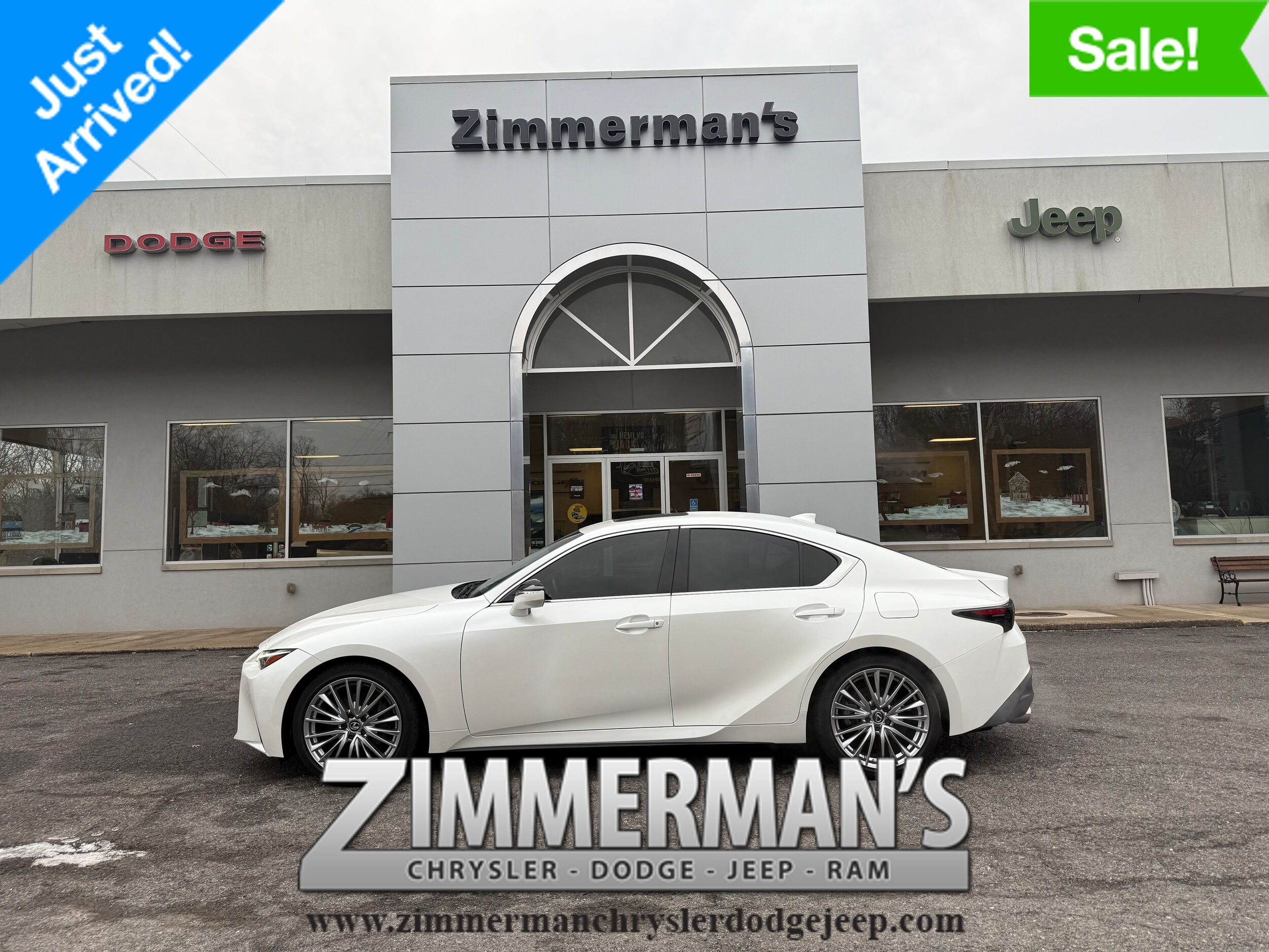 2022 Lexus IS 300's photo