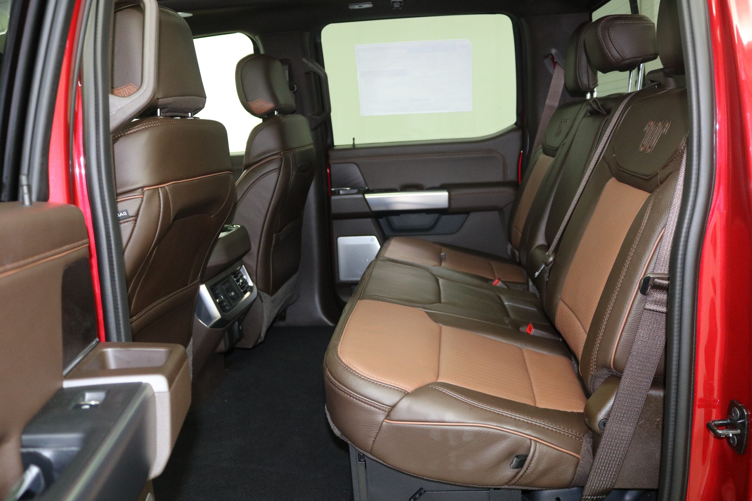 2024 Ford F-350 King Ranch photo 3