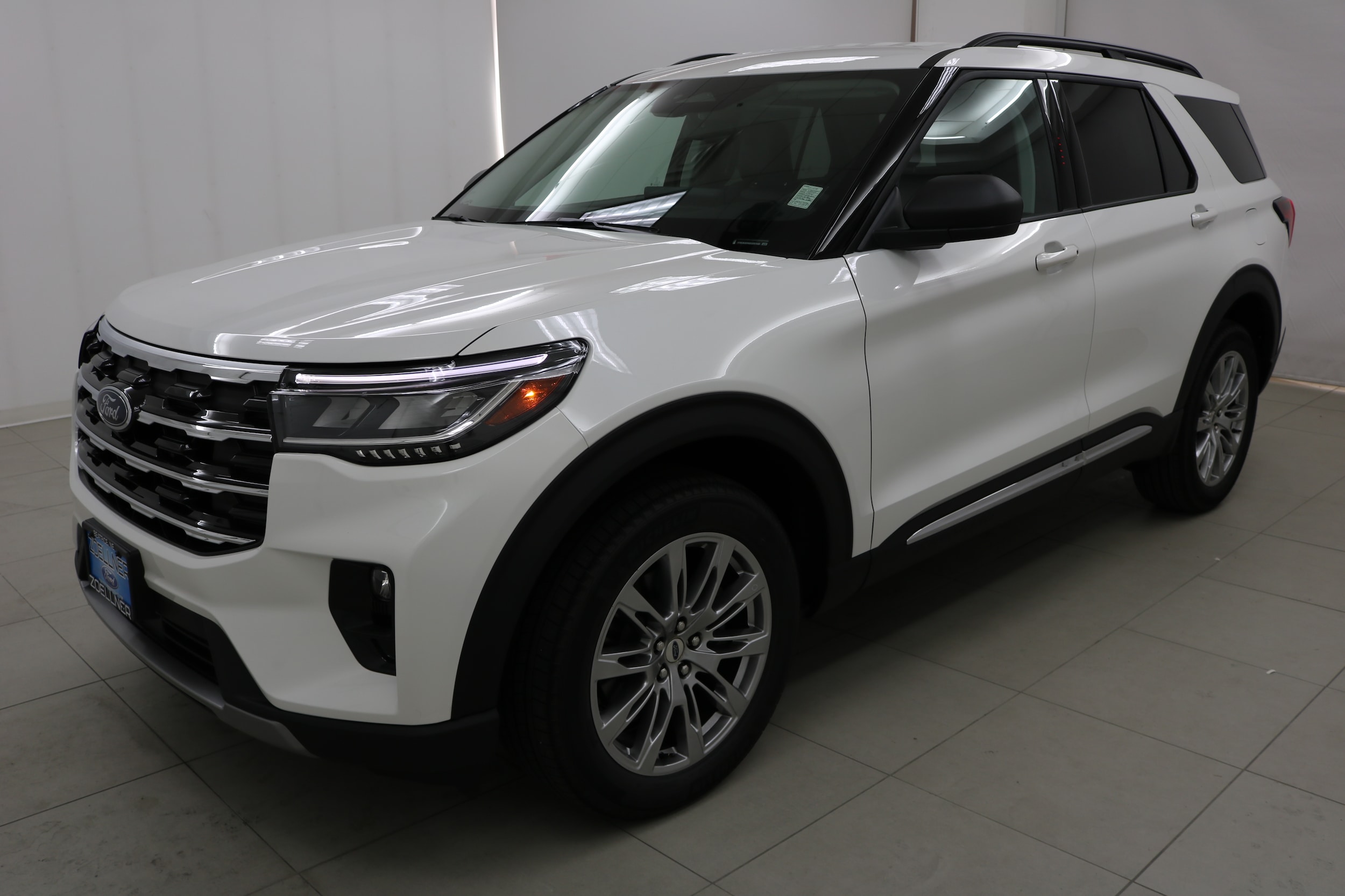 2025 Ford Explorer SUV 
