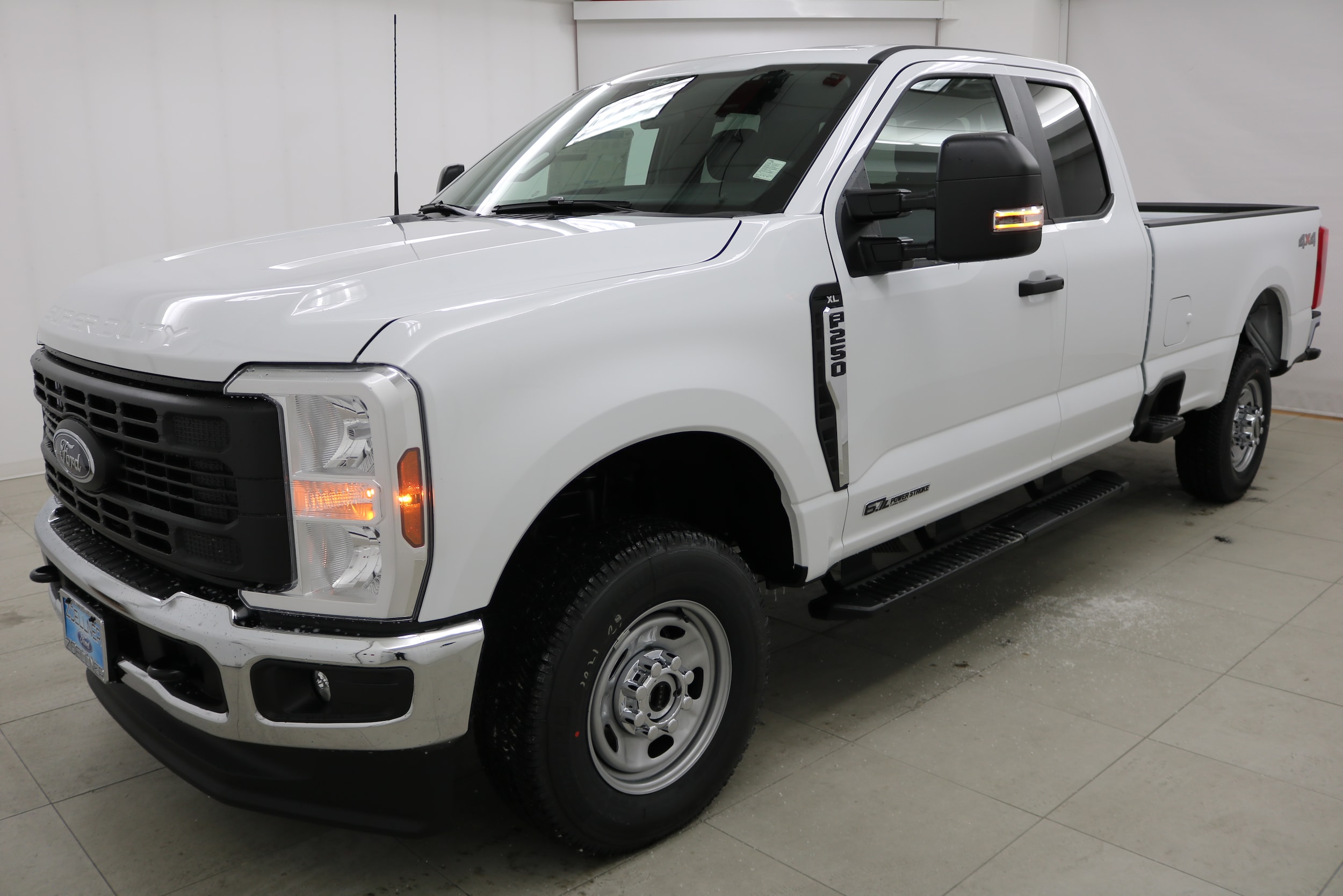 2025 Ford F-250 Super Duty XL's photo