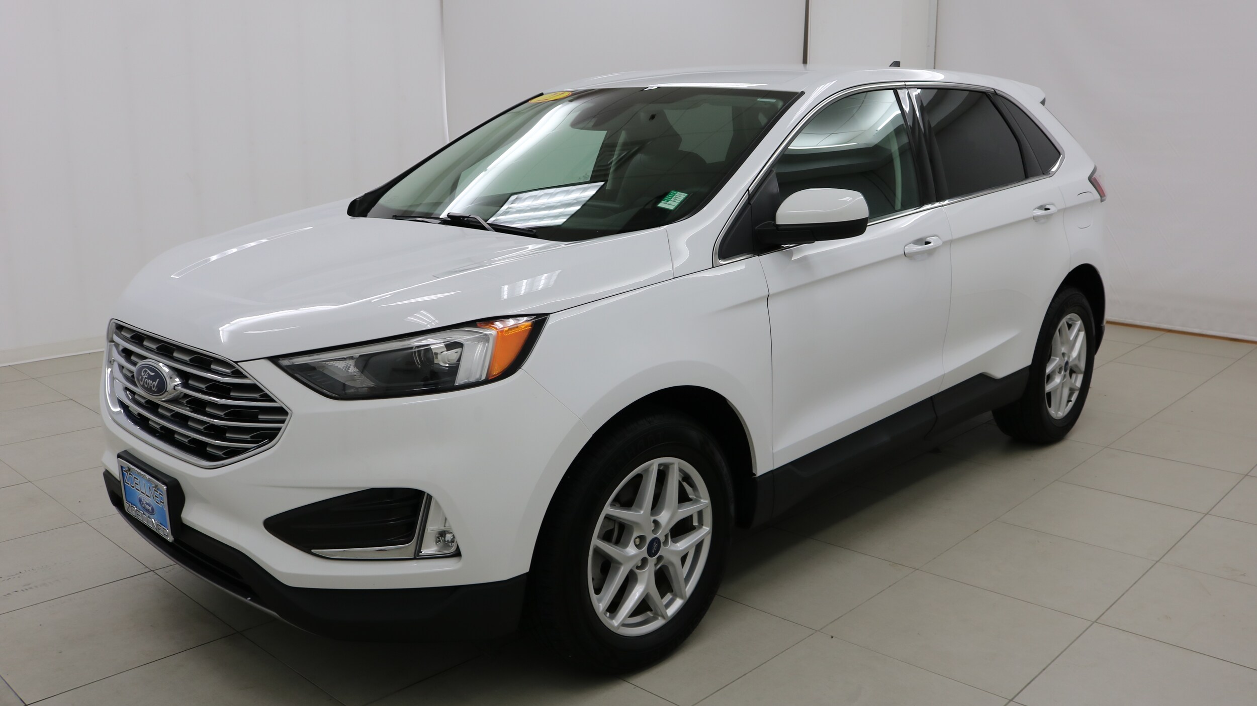 2022 Ford Edge SEL's photo