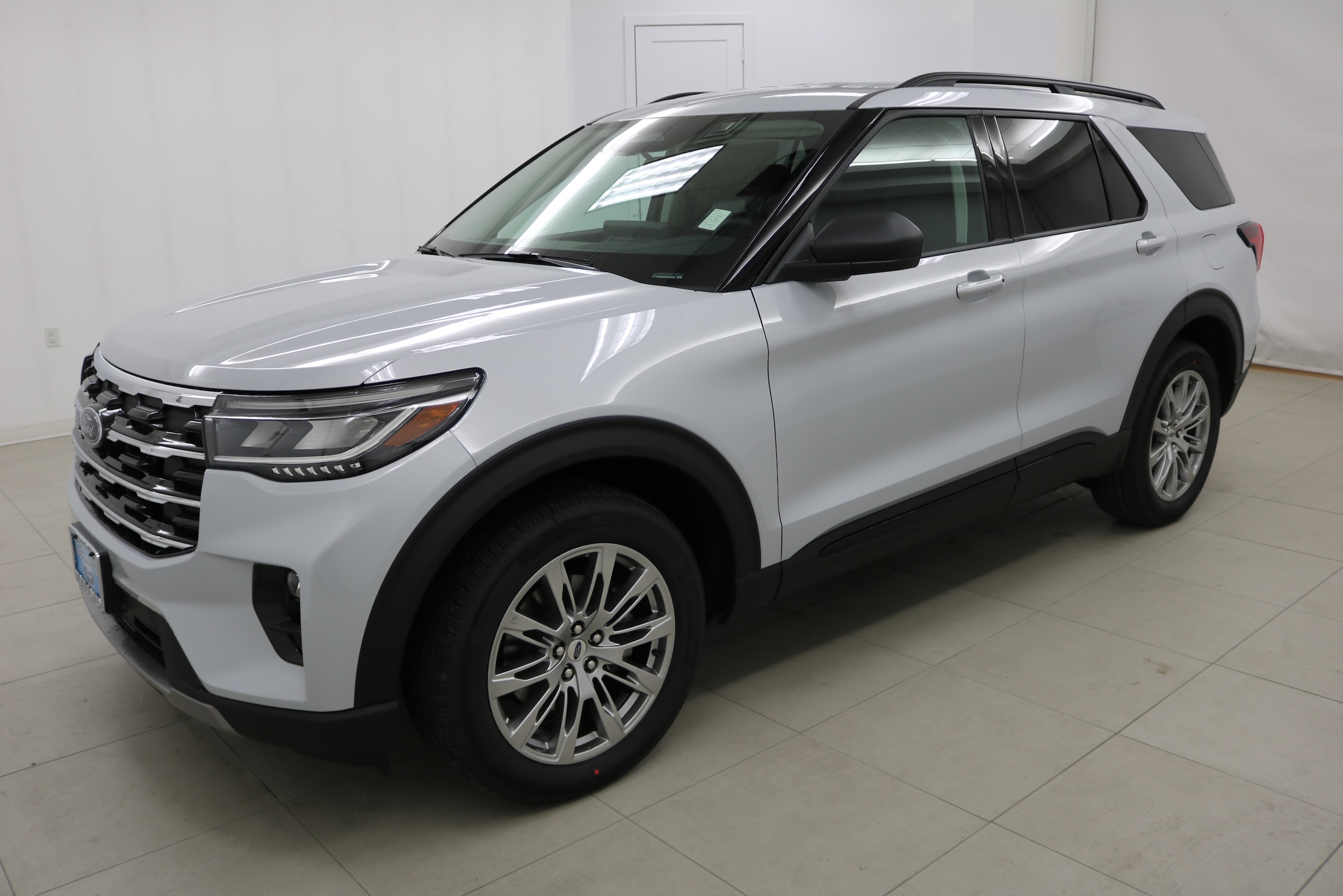 2026 Ford Explorer Active's photo