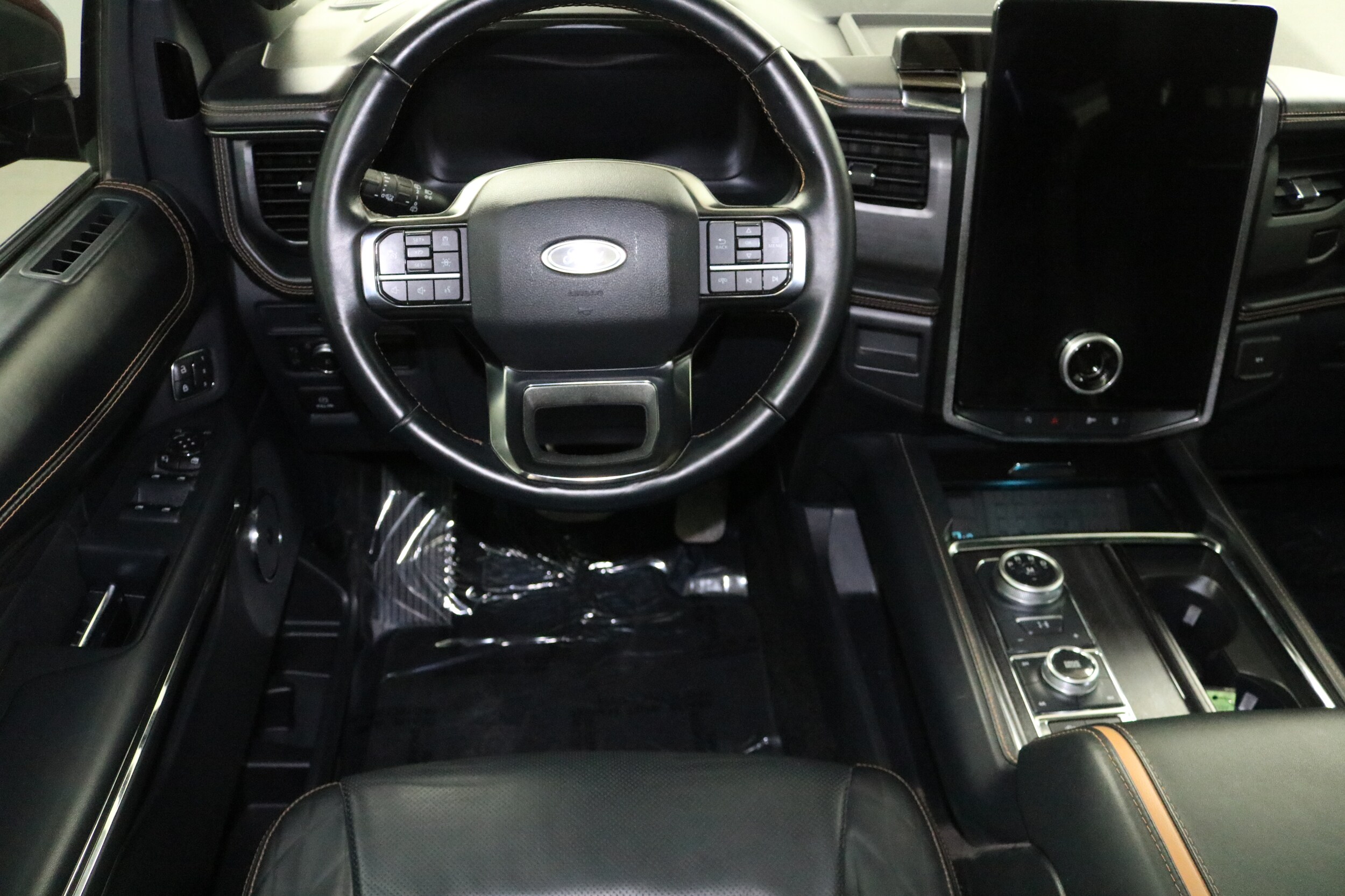 2022 Ford Expedition Platinum photo 3