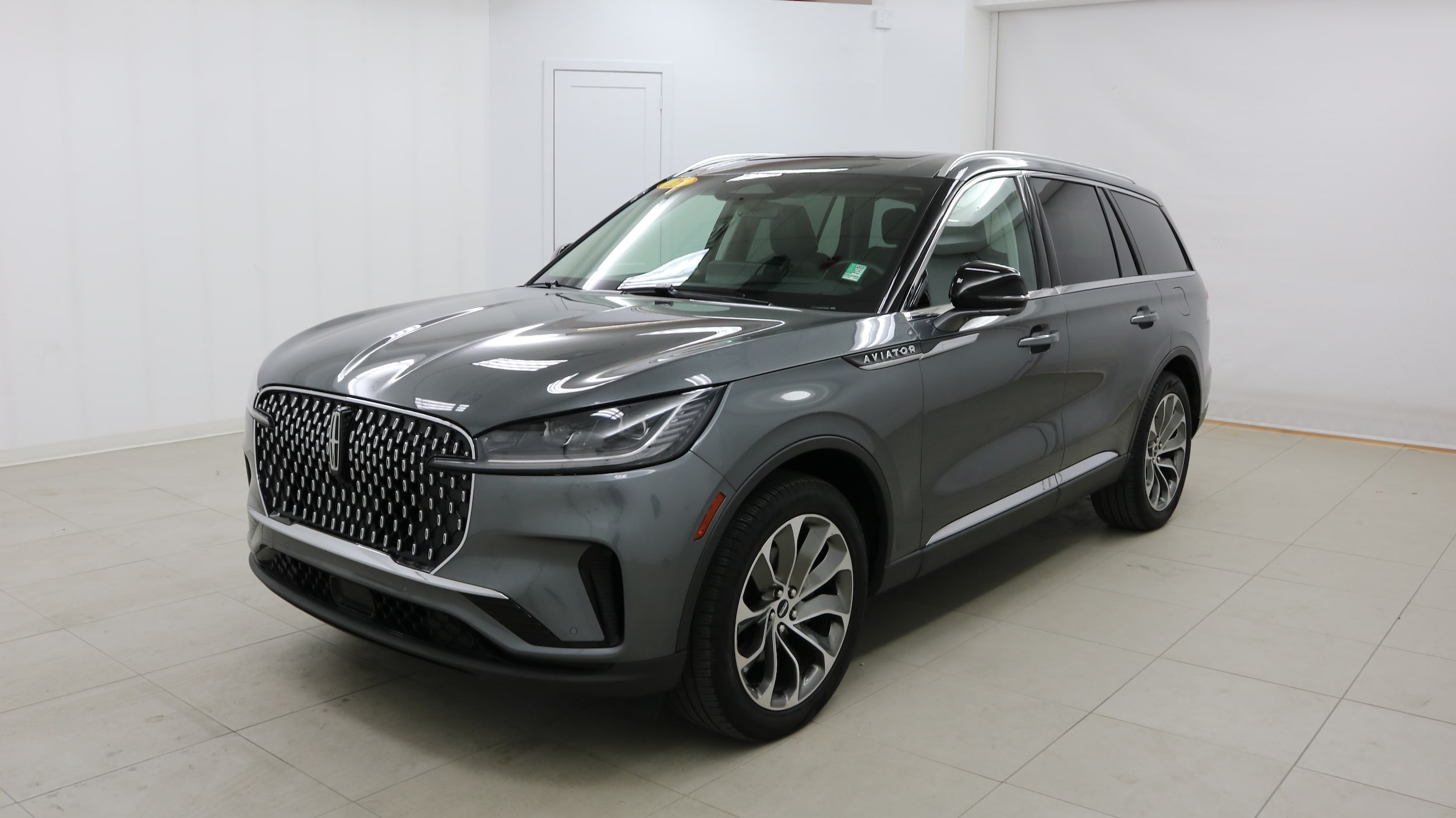 2025 Lincoln Aviator Reserve's photo