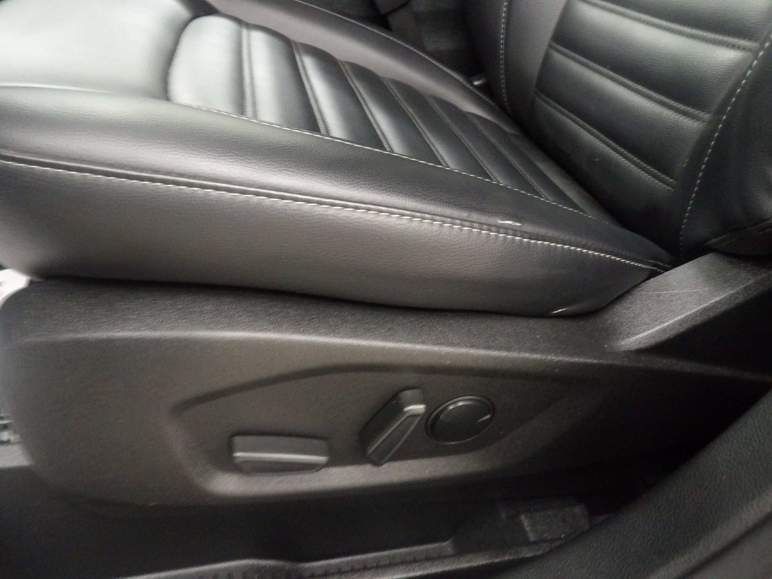 2024 Ford Edge SEL - Photo 12
